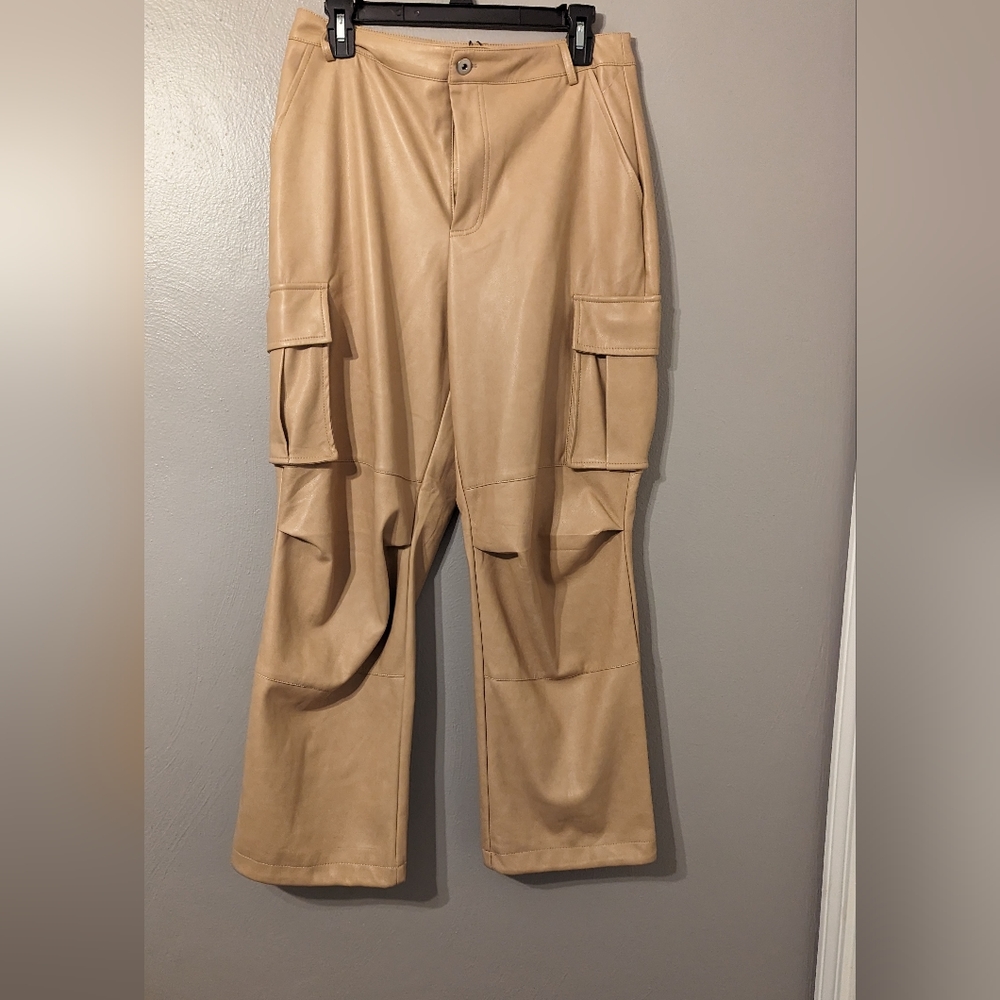NWT 7for all mankind faux leather khaki cargo pants